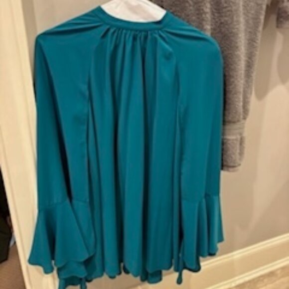 Cape Dress - Picture 1 of 1